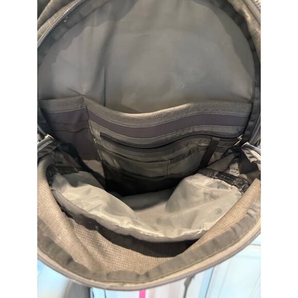 The North Face Gray and Red Backpack - Picture 3 of 9